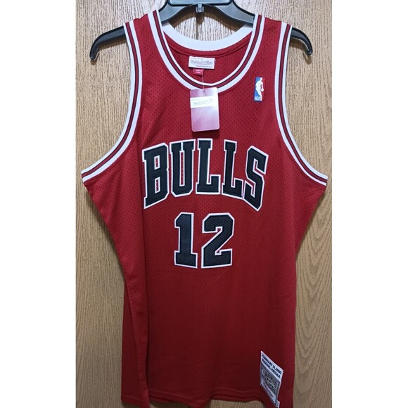 Michael Jordan (Mitchell/Ness)-(Bulls)-(Jersey)-(Red)-(New)-(Size:XL)-$100.00 - Picture 2 of 6